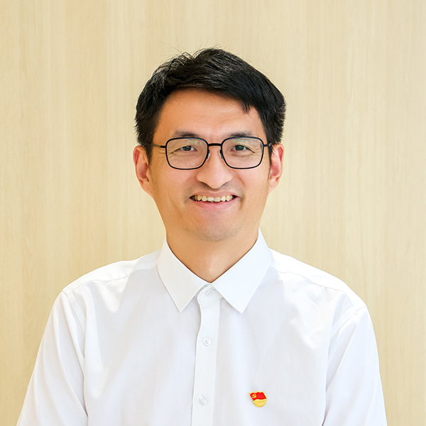 于春辉.jpg
