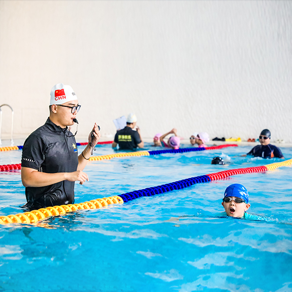 游泳1.jpg
